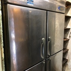 業務用冷凍庫　ホシザキ