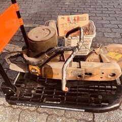 エンジンカッター　廃棄寸前機器　錆・埃のおまけつき