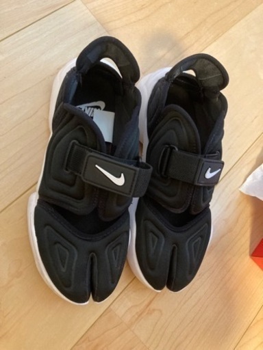 NIKE アクアリフト24.0cm