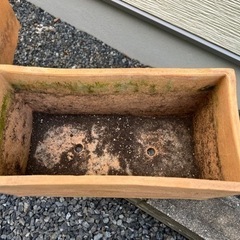 ガーデニング・家庭菜園などに！　長方形の植木鉢【値下げしました】の画像