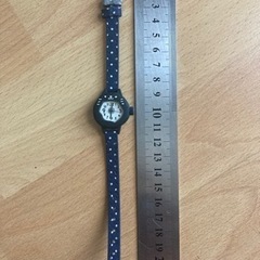 女性、子供用腕時計の画像