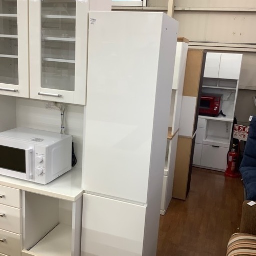 スリムキャビネット　一枚扉×2段　ホワイト