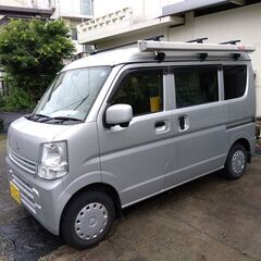 ■キャンピング仕様のスズキエブリー「二人乗り専用／特注ハンドメイド車」