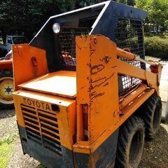 ジョブサン(ボブキャット)　トヨタ  スキッドステアローダー　実働！！  5 サイズ！！の画像