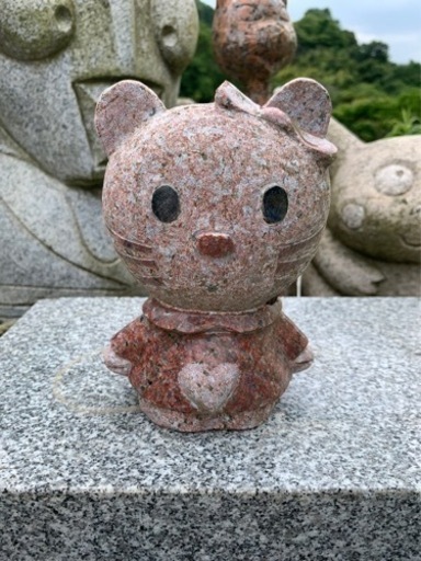 石像キティーちゃん
