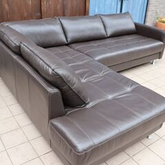 Leatherworld(レザーワールド)のLXコレクション 総本革カウチソファー。スタイリッシュでスッキリとしたデザインありながらゆったりとしたシートのモダンなレザーコーナーソファーです♪DE342の画像
