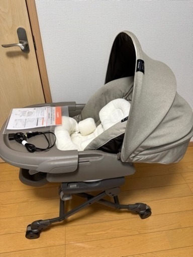 【ネムリラ】コンビのフード付き電動ハイローチェア（再度お値下げしました）