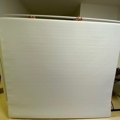 プロジェクターロールスクリーン