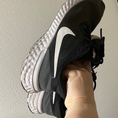 NIKE スニーカー　24.5cm 使用感あり