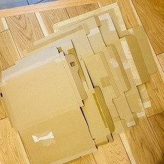【5月末日まで】メール便段ボール箱6枚(再利用品)+エアー緩衝材ほか