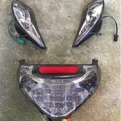 スズキアドレスV125G用の LEDテール/ウインカーセット ス...