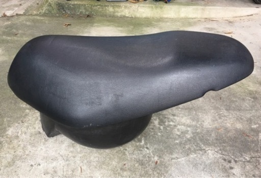 スズキアドレスＶ125Ｇ(CF46A)バイクシート(シート下ボックス付きプラスシガーソケット付き)