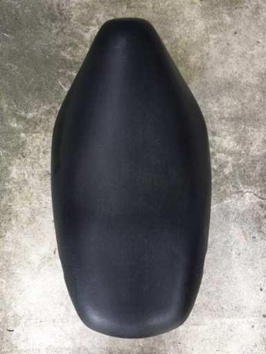 スズキアドレスＶ125Ｇ(CF46A)バイクシート(シート下ボックス付きプラスシガーソケット付き)