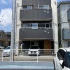 ３階建　築１１年　４ＬＤＫ　