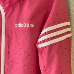 アディダス　ウィンドブレーカーの画像