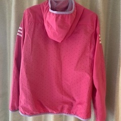 アディダス　ウィンドブレーカーの画像