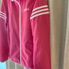 アディダス　ウィンドブレーカーの画像