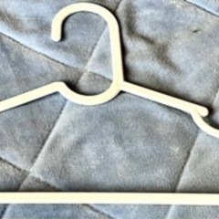 ニトリ  ハンガー  白  18本セットの画像