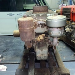 引き取り来れる方限定！！ヤンマー　発動機　F4 の画像