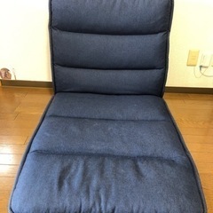 【引き取り可能な方】座椅子　リクライニング　ネイビーの画像