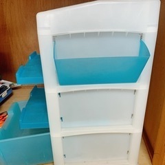 3段引き出しプラスチック棚の画像