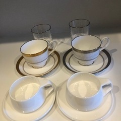 きまっています。ノリタケ　ペアカップセット