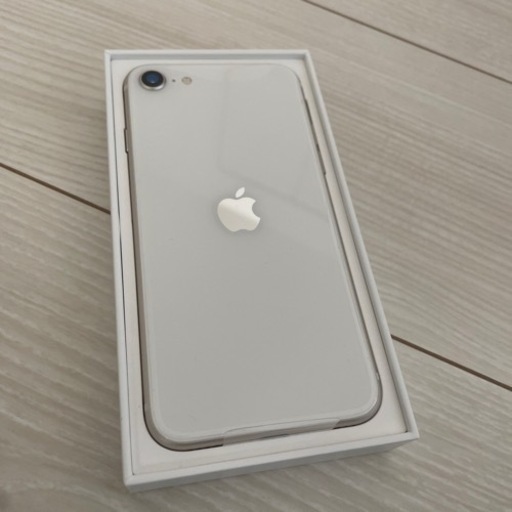 iPhone SE 第3世代　128gb