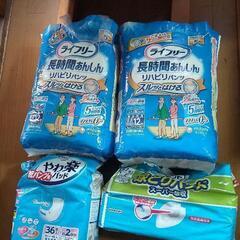 大人用紙オムツ尿とりパット介護用トイレの画像