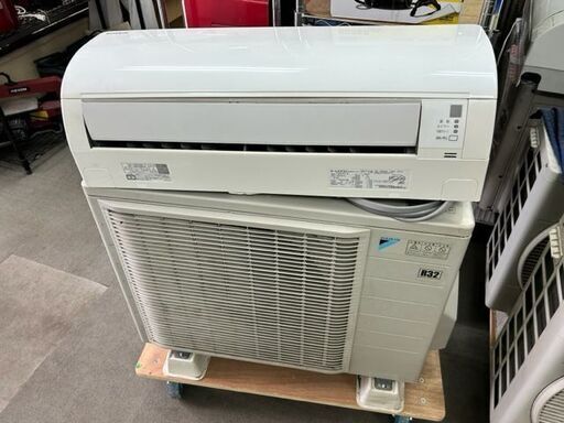2017年製　DAIKIN ダイキン　ルームエアコン　F56UTEP-W■単相200V　１８畳程度