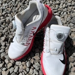 受け渡し決定nike ルナコマンド2 boaゴルフシューズ　25センチ