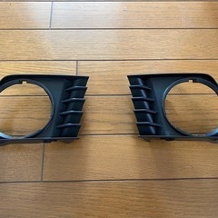 【更に値下げ】プリウスα 前期フォグカバー　新品　②