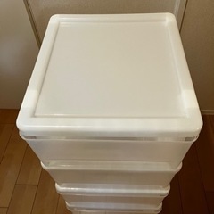 衣装ケースの画像