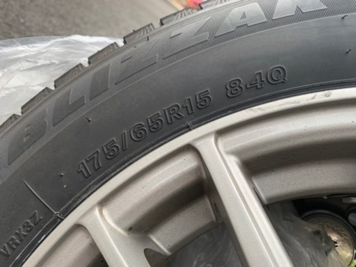 VRX3 スタッドレスタイヤ 15インチ