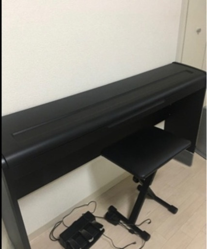 取引中　KORG 電子ピアノ