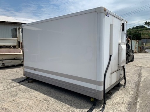 No.778 保冷バン 2ｔ 車 アルミ 箱 バイク 倉庫 トラック コンテナ 米 保管庫 物置 DIY