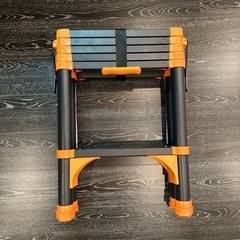 折りたたみ脚立（ほぼ未使用）