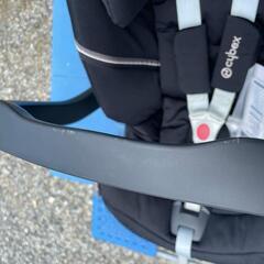 チャイルドシート サイベックス Cybex Aton 5 car seat  ベース付きの画像