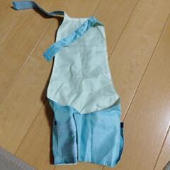 【最終処分価格に値下げしました】携帯用レインエプロン(犬用)　Mサイズ未使用の画像