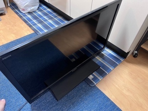 液晶カラーテレビ