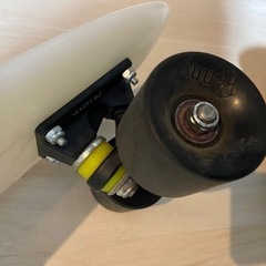 Penny glow in the dark ペニーの画像