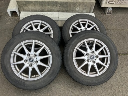 タイヤ&ホイールセット　スタッドレス　ヴォクシーに履いてました。