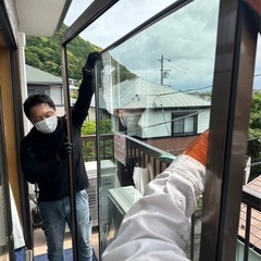硝子工事施工スタッフの画像