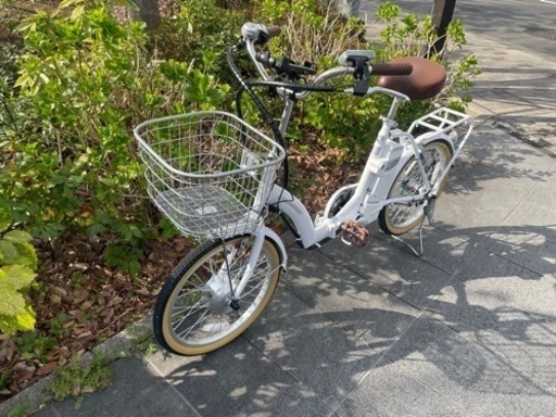 電動折り畳み自転車です