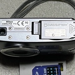 デジタルカメラ　Nikon COOLPIX P4 VRの画像