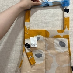 marimekko エプロンの画像