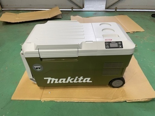 最終値下げ！！　マキタ　冷蔵庫　クーラーボックス　AC100V,車載シガーソケット,18V40Vバッテリー対応