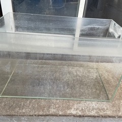 水槽    奥30、横60高さ36