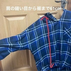 ネイビーチェックシャツの画像