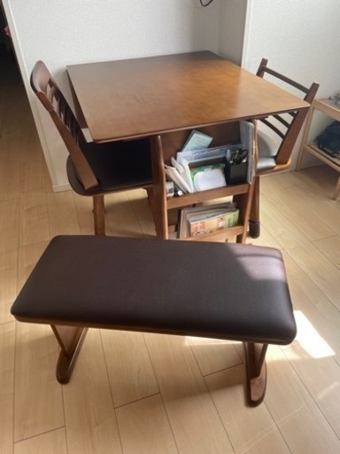 決まりました　ダイニングテーブルセット