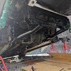 車、バイクのカスタムや整備をお助け、お手伝い、アドバイスを致します。